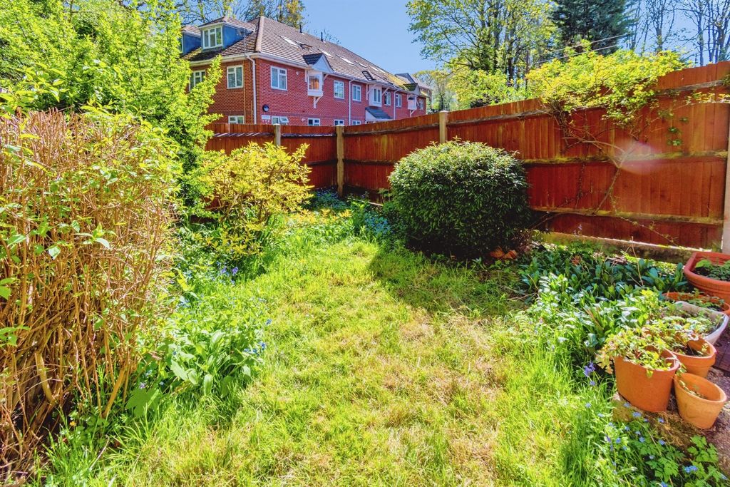 Additional image 16 of 2 bed end terrace house for saleWoodside Road, Southampton SO17