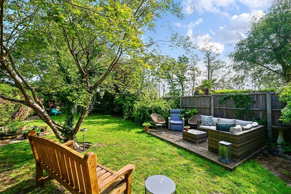 Additional image 26 of 4 bed detached house for saleMill Lane, Yateley, Hampshire GU46