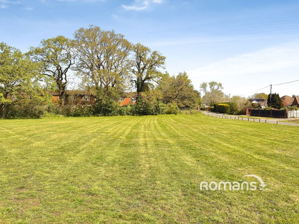 Additional image 13 of 4 bed semi-detached house for saleMoulsham Copse Lane, Yateley, Hampshire GU46
