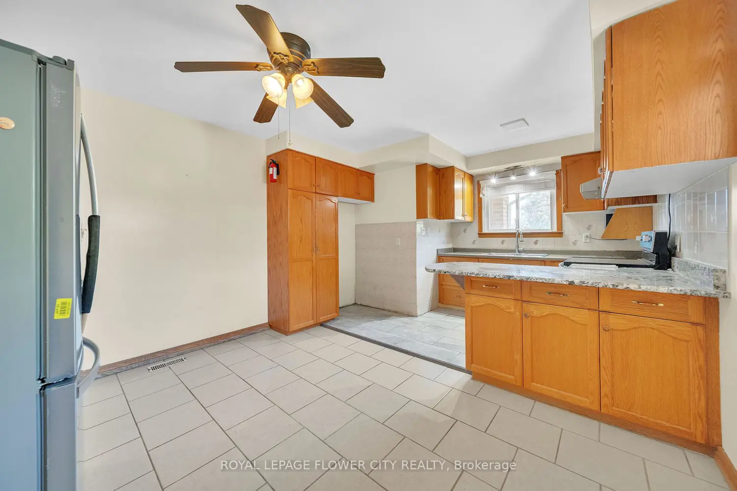 Additional image 7 of 6768 Keiffer Street