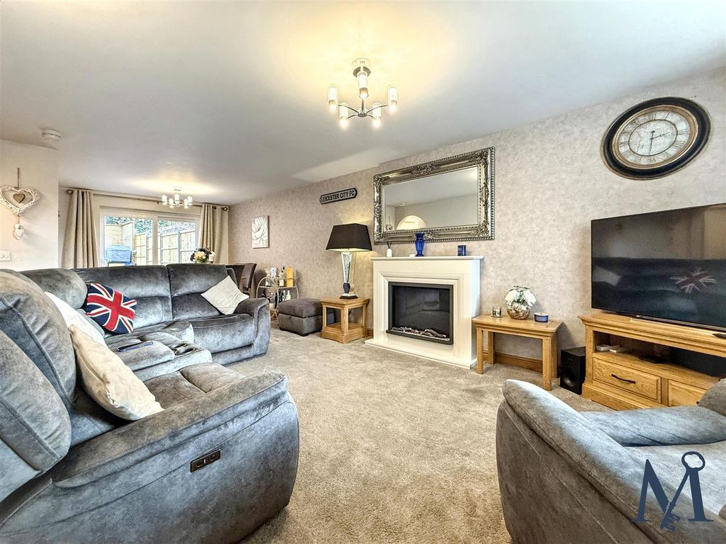 Additional image 6 of 4 bed property for saleChapman Close, Barlestone, Nuneaton CV13