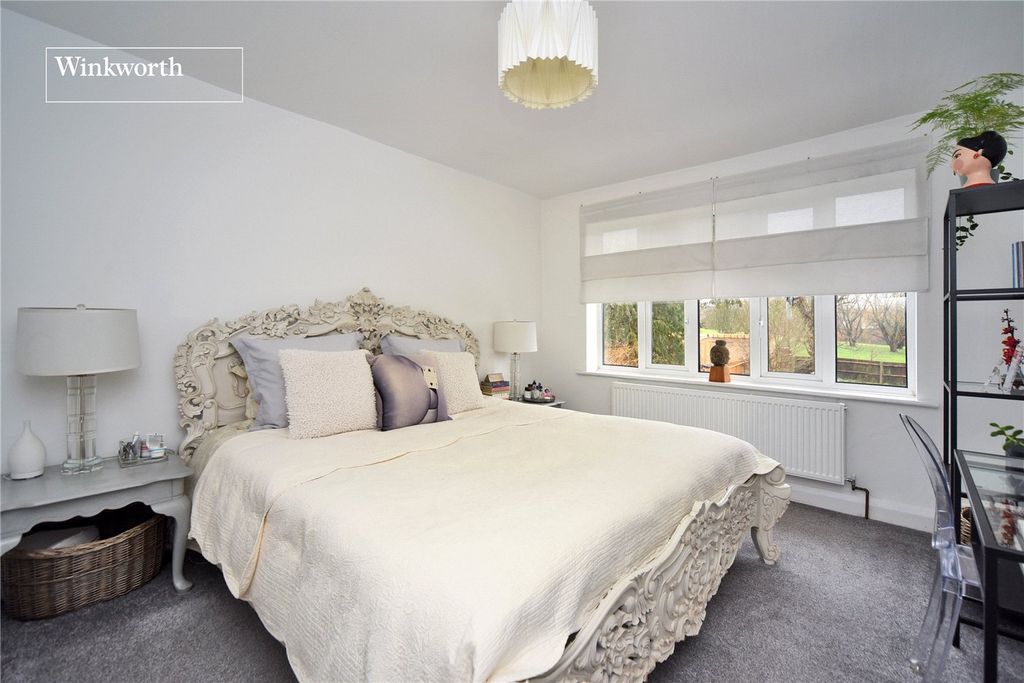 Additional image 7 of 5 bed semi-detached house for saleSt. Clair Drive, Worcester Park KT4