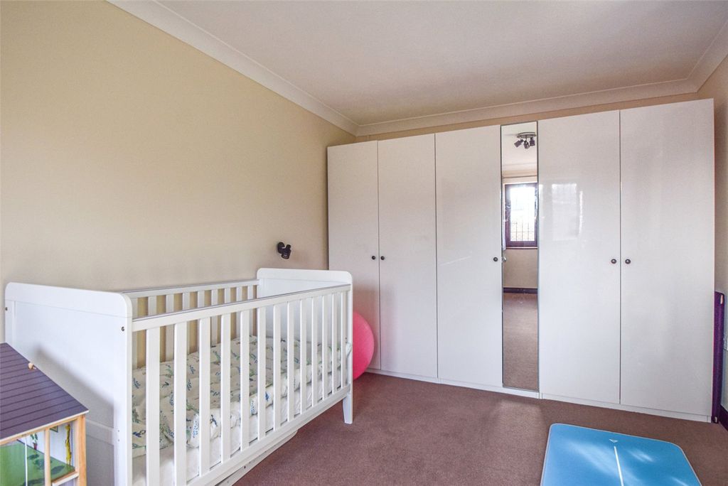 Additional image 12 of 4 bed detached house for saleMoulsham Copse Lane, Yateley, Hampshire GU46