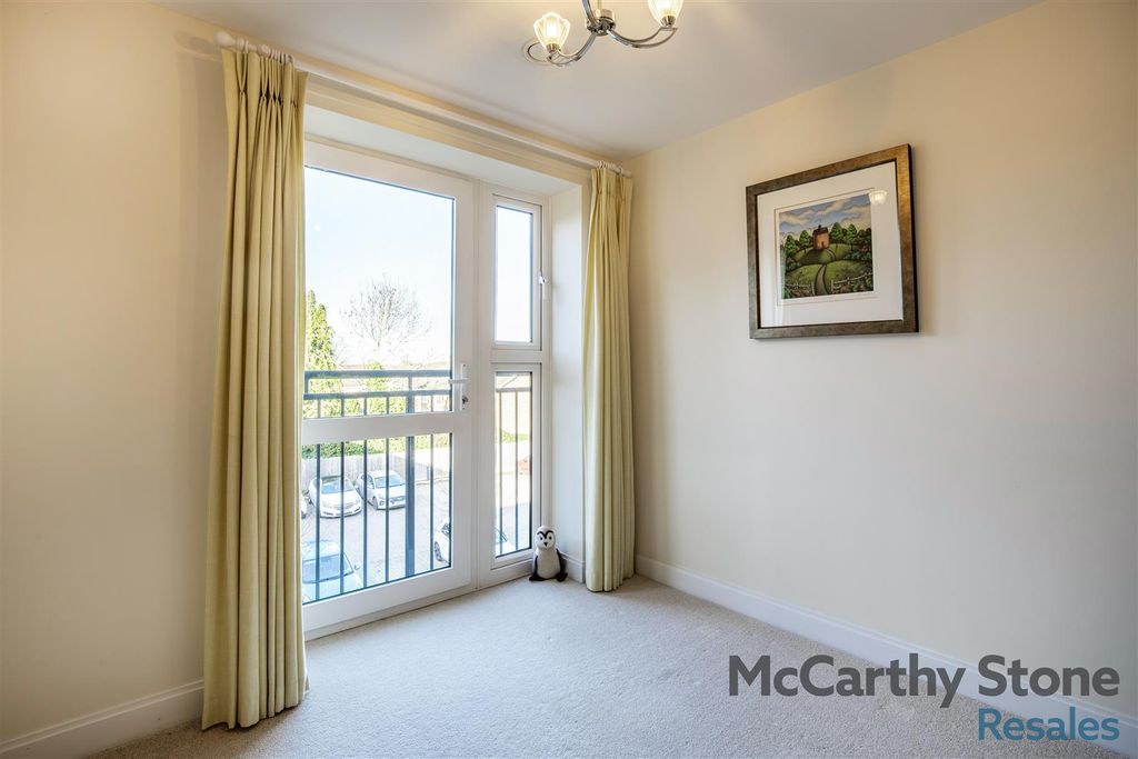 2 bed flat for saleBrindley Gardens, Bilbrook, Wolverhampton WV8 photo 4