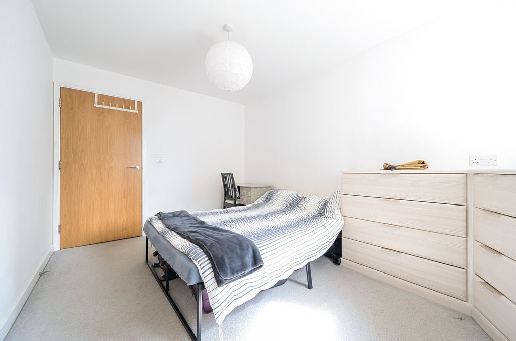 Additional image 11 of 2 bed flat for saleCross Street, Portsmouth PO1