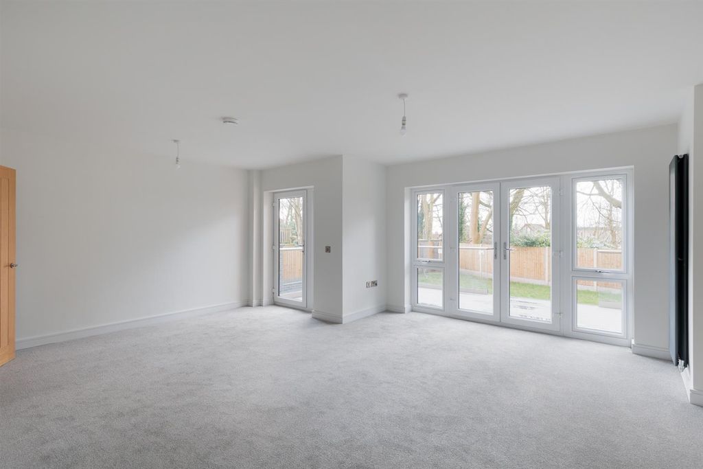 Additional image 11 of 5 bed detached house for saleSidmouth Avenue, Newcastle Under Lyme ST5