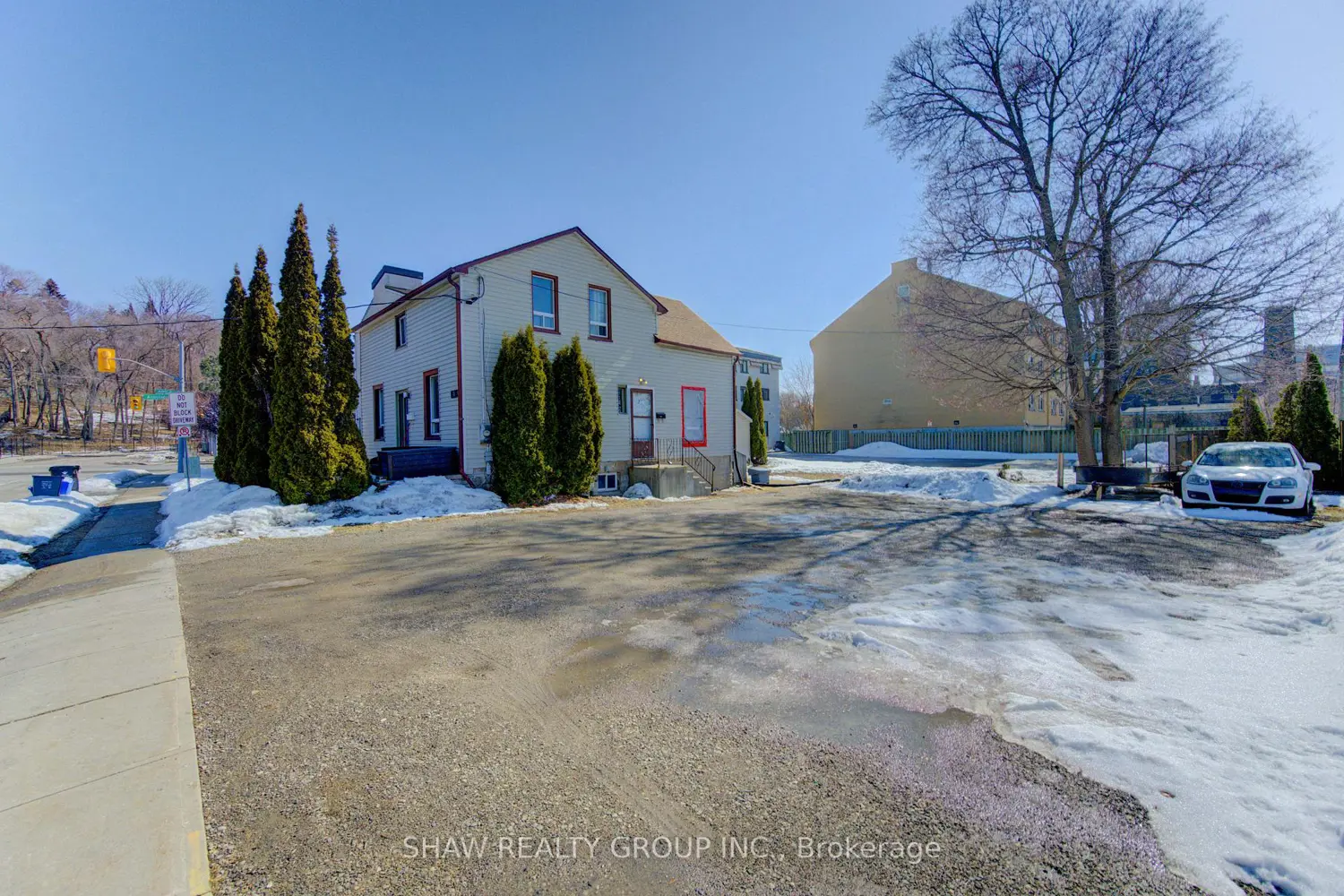 Additional image 4 of 11 Simcoe Street