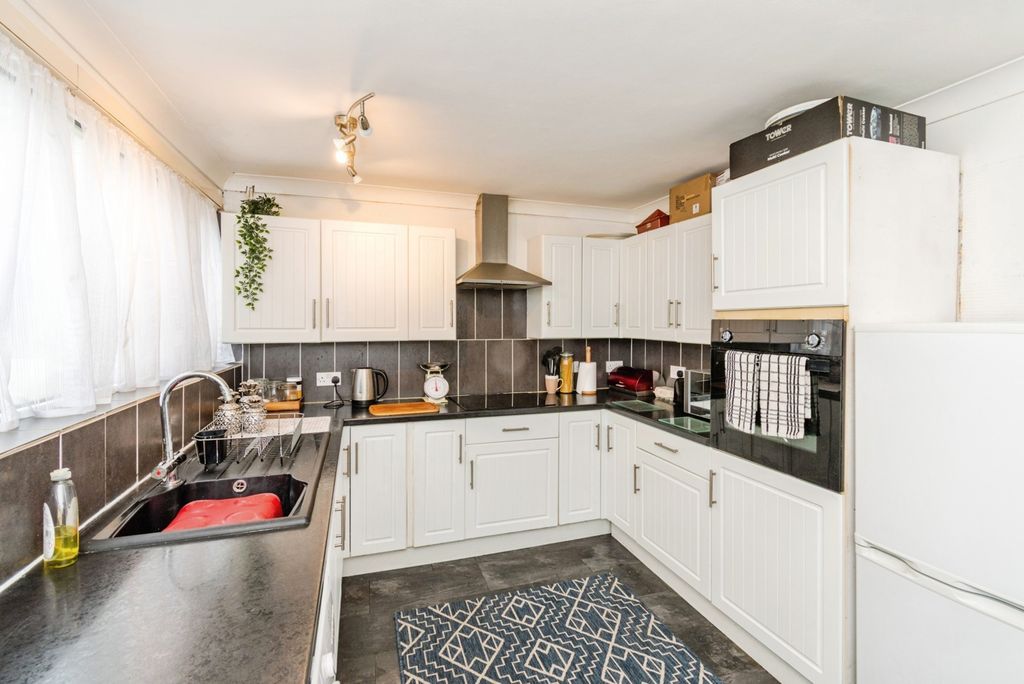 Additional image 2 of 3 bed terraced house for saleHyde Close, Shirley, Southampton, Hampshire SO15