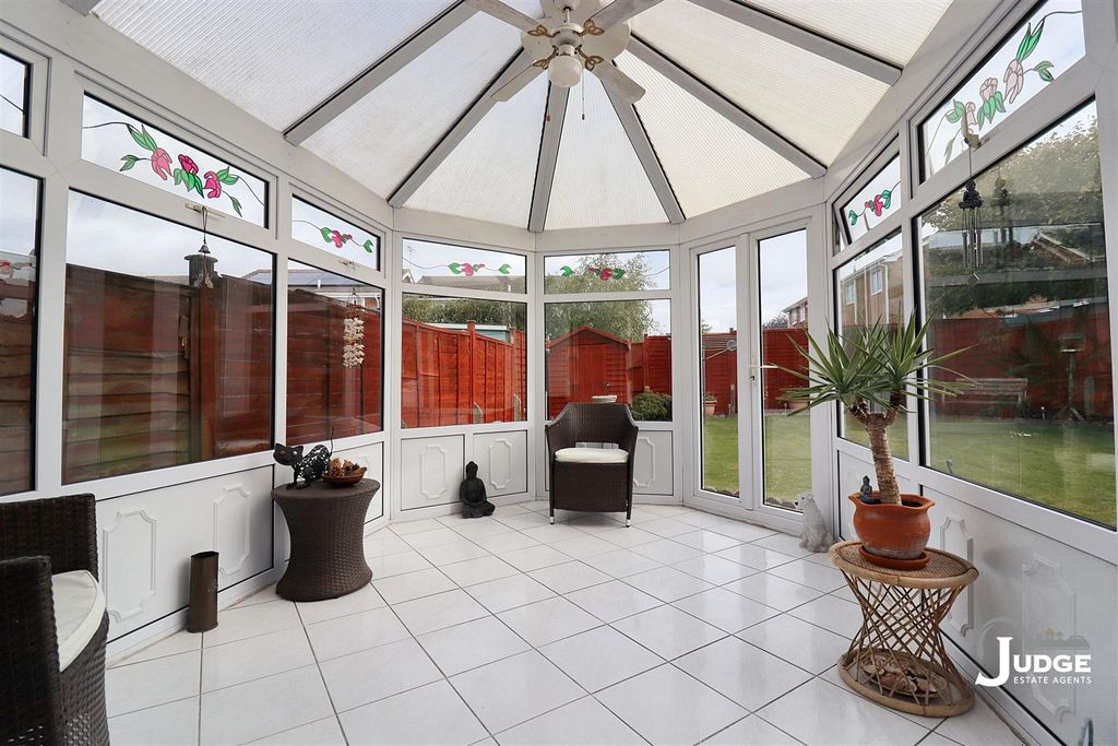 Additional image 5 of 4 bed detached house for saleWheatfield Close, Glenfield, Leicester LE3