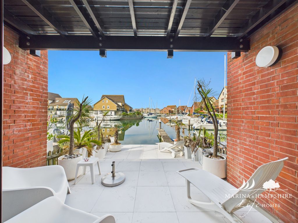 Additional image 12 of 3 bed town house for saleCadgwith Place, Port Solent, Portsmouth PO6