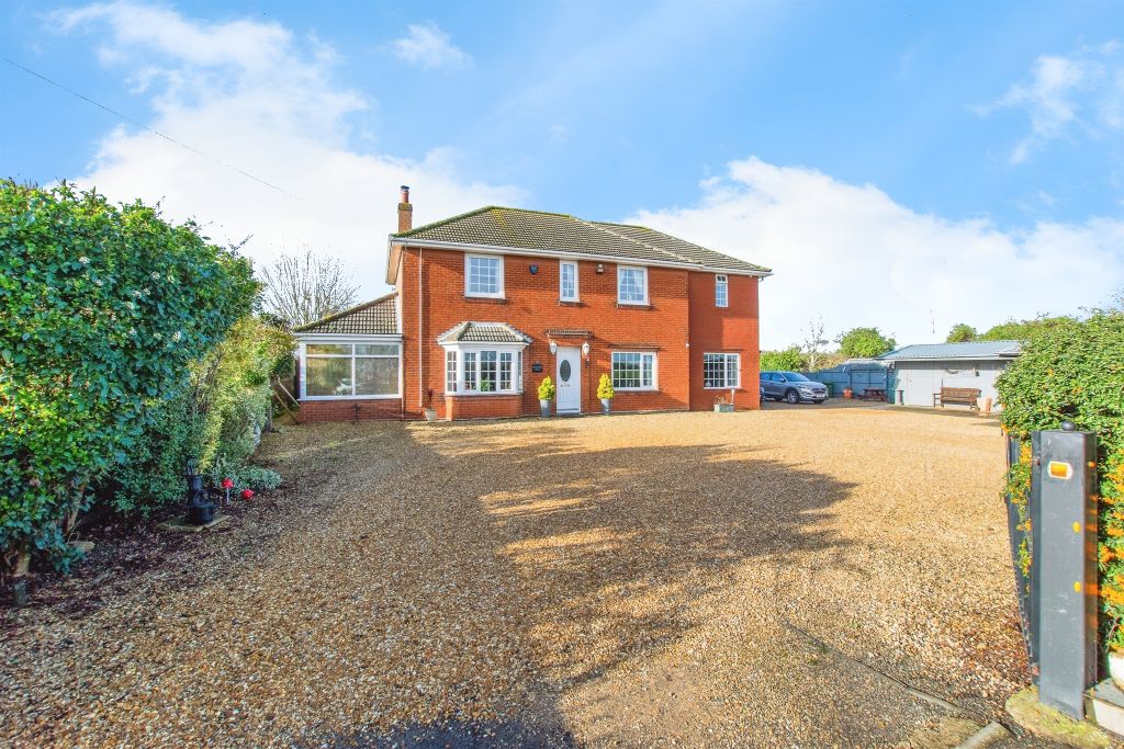 4 bed detached house for saleWalton Road, Wisbech PE14