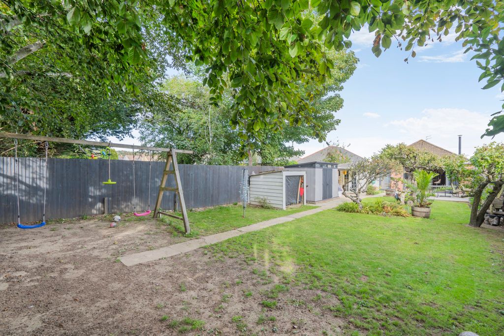 Additional image 16 of 3 bed detached bungalow for saleHomefield Road, Drayton, Portsmouth PO6