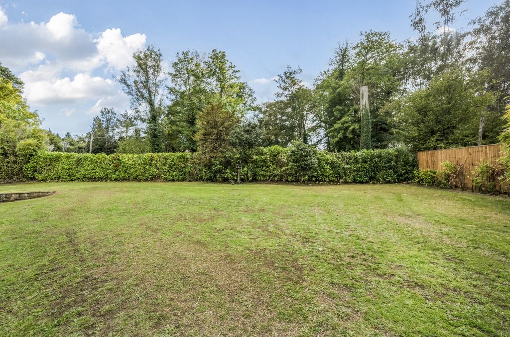 Additional image 25 of 6 bed detached house for saleJubilee Road, Finchampstead, Wokingham RG40