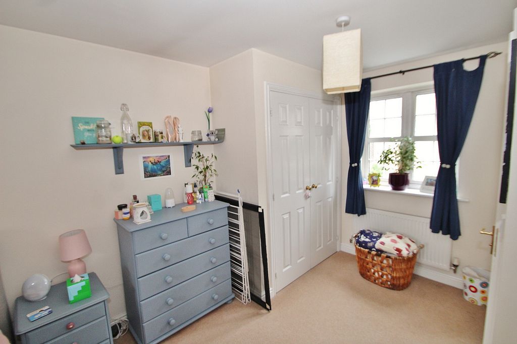 Additional image 8 of 1 bed flat for saleAshcombe Crescent, Witney OX28