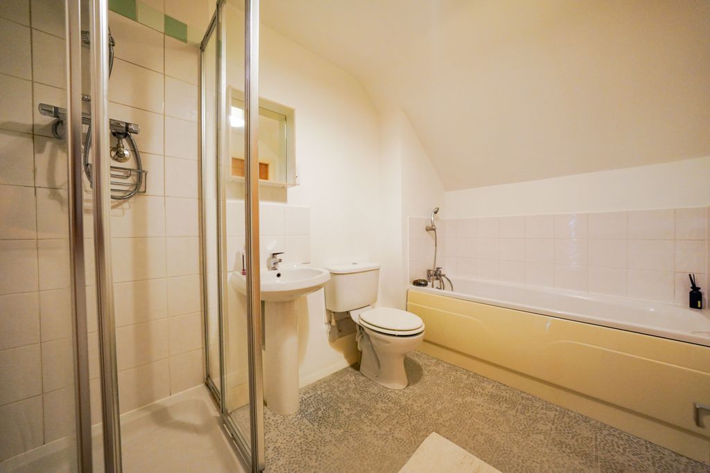 Additional image 11 of 2 bed flat for saleCheckland Road, Thurmaston, Leicestershire LE4