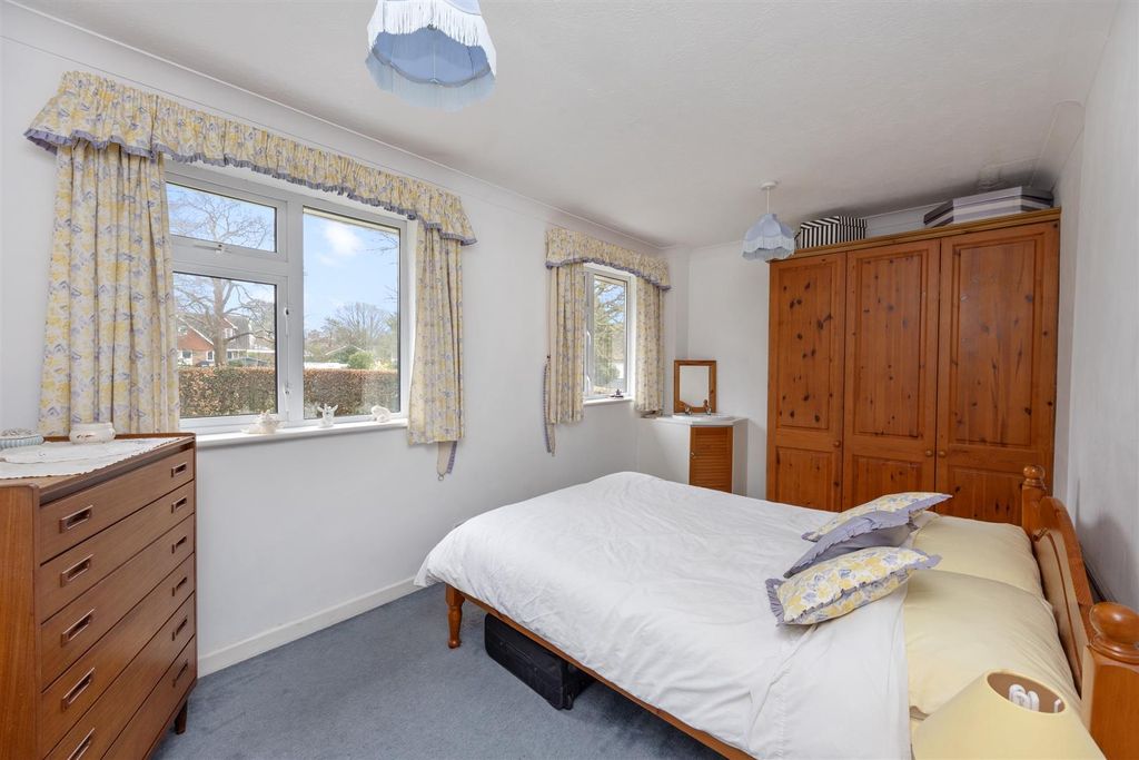 Additional image 11 of 6 bed detached house for saleFurze Close, Worthing BN13