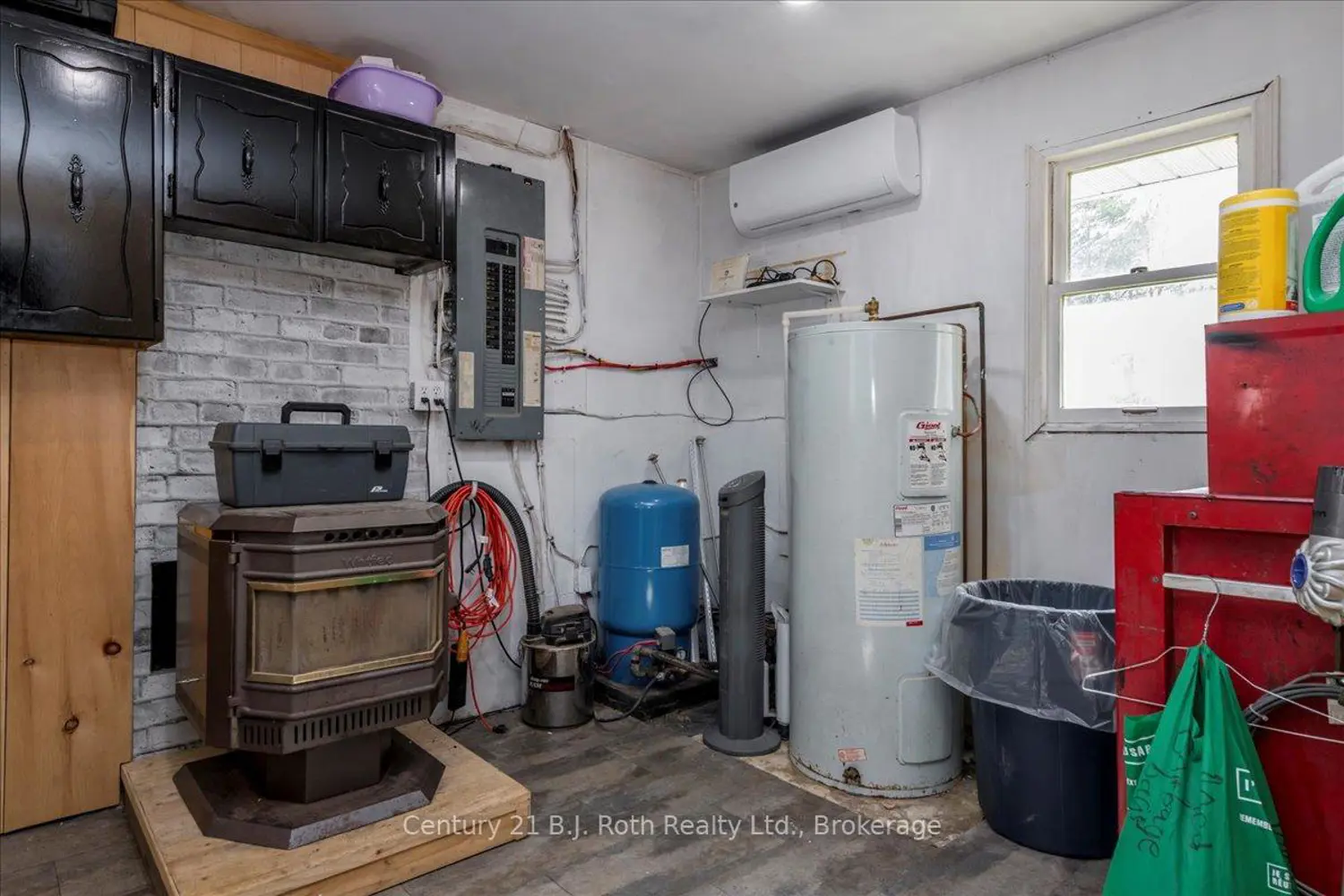 Additional image 11 of 2286 Flos 10 Road