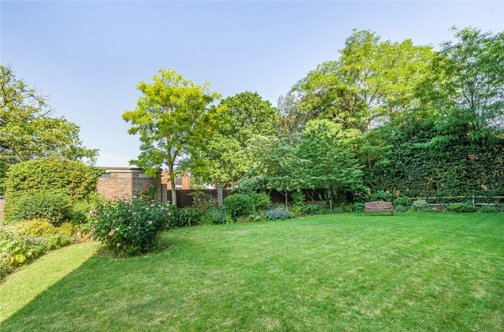 Additional image 9 of 2 bed flat for saleCranfield Court, Sunset Avenue, Woodford Green IG8