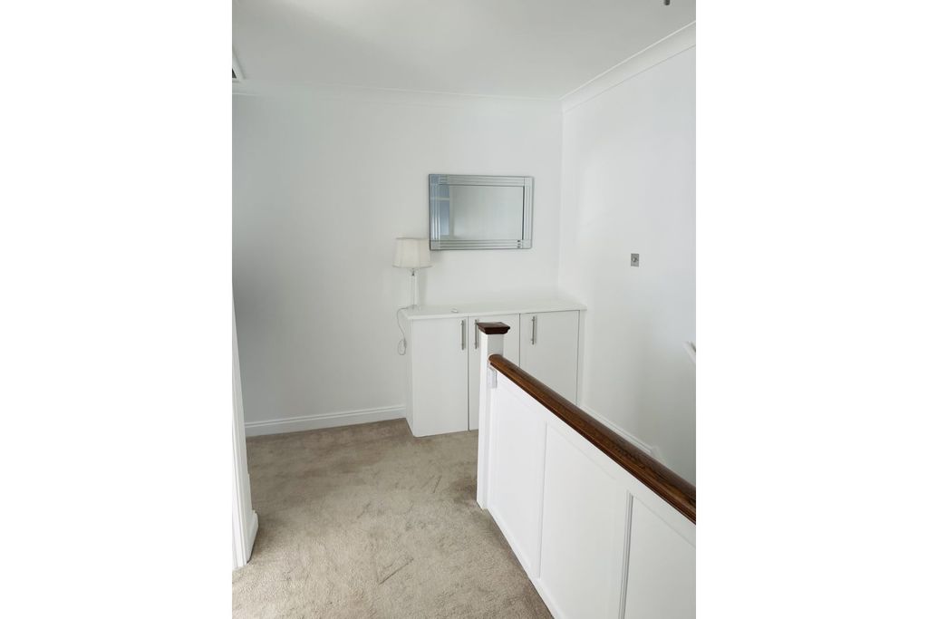 Additional image 8 of 2 bed maisonette for saleGodstone Road, Whyteleafe CR3