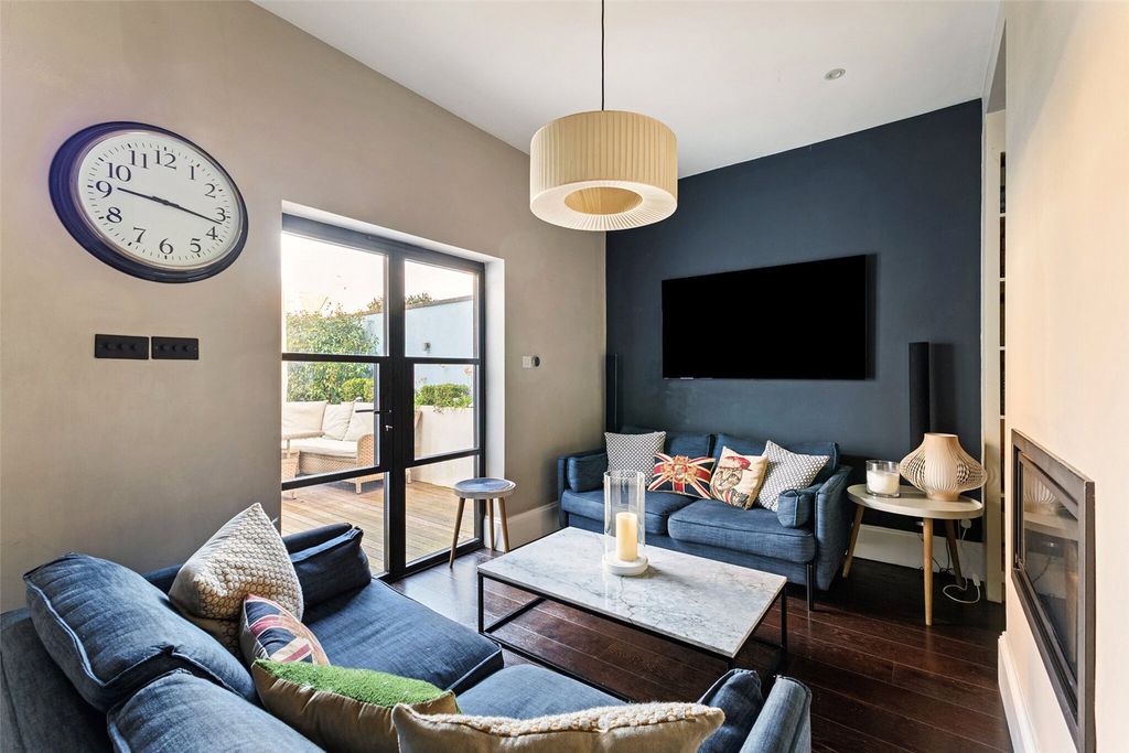 Additional image 10 of 4 bed terraced house for saleKings Road, Windsor, Berkshire SL4