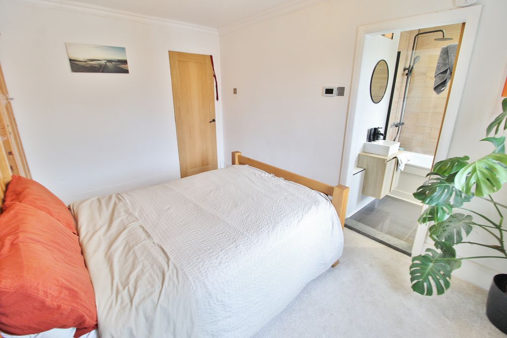 Additional image 12 of 1 bed flat for saleNelson Road, Southsea PO5