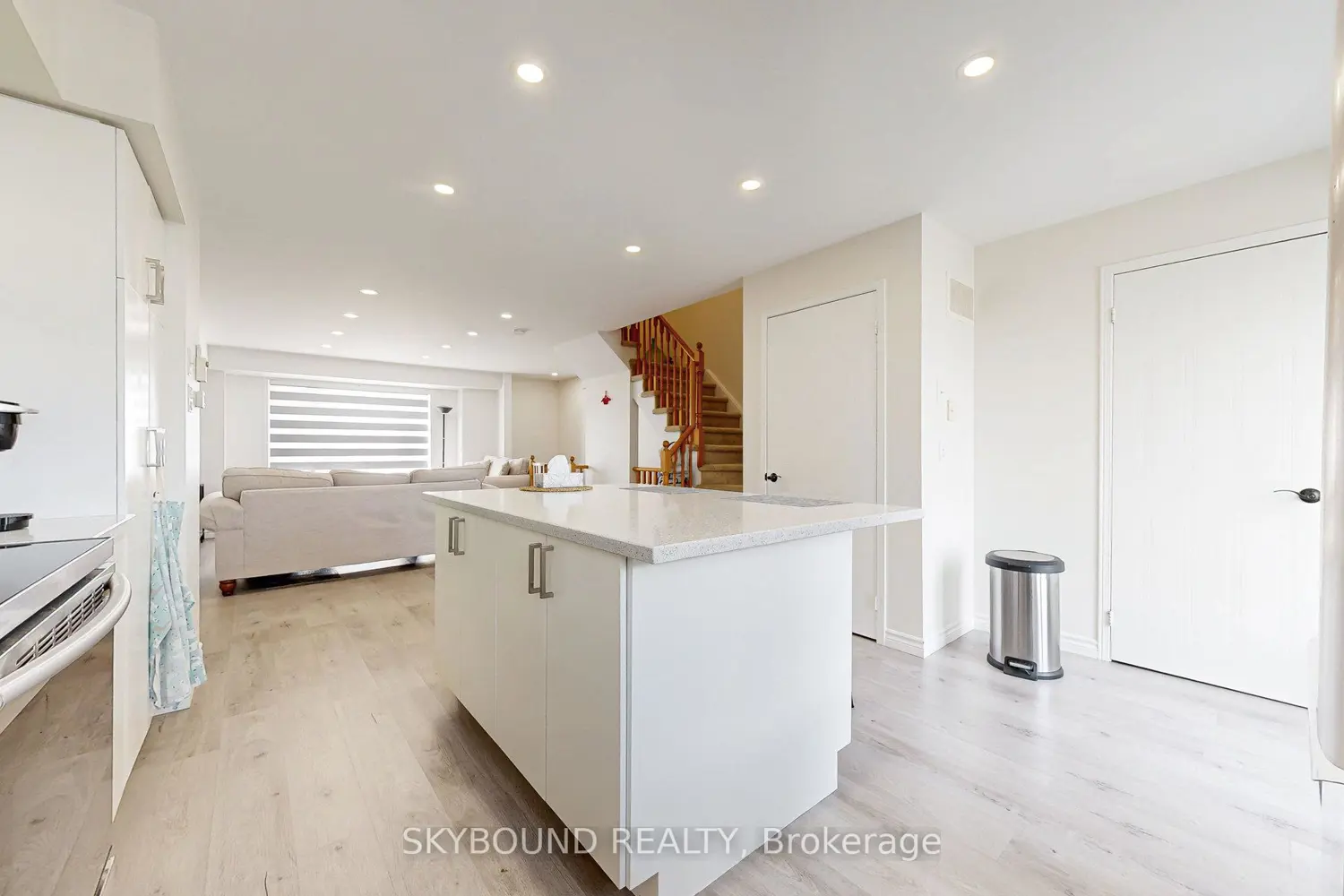Additional image 14 of 3088 Eglinton Avenue 85