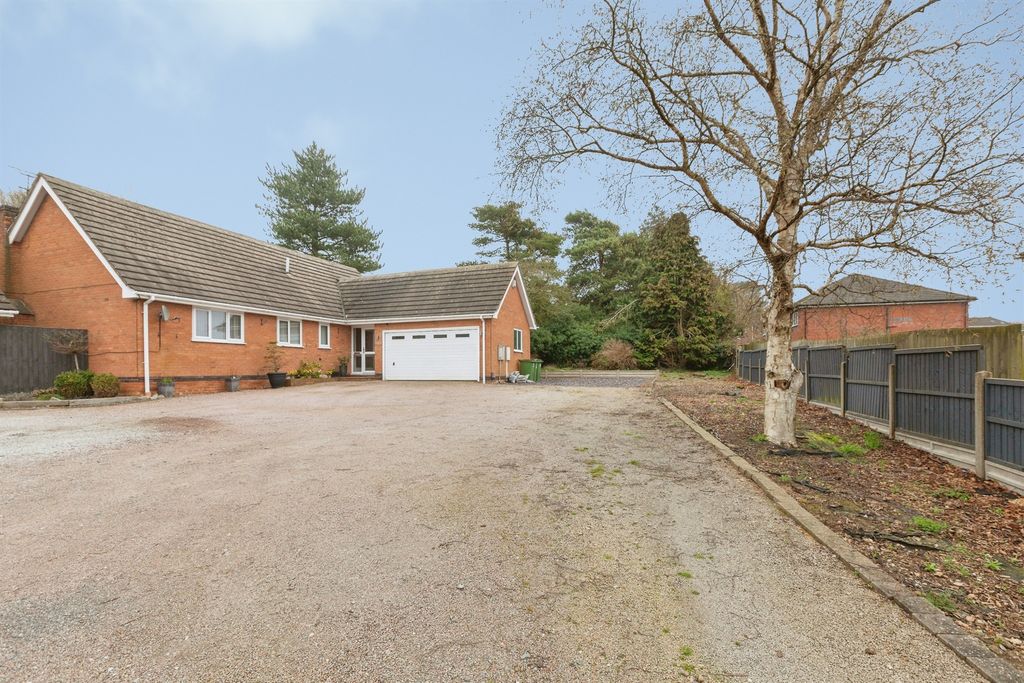 Additional image 2 of 4 bed detached bungalow for saleDrummond Road, Enderby, Leicester LE19