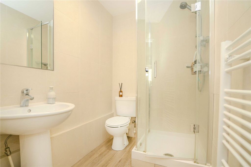 Additional image 9 of 1 bed flat for saleNorth Road, Richmond TW9