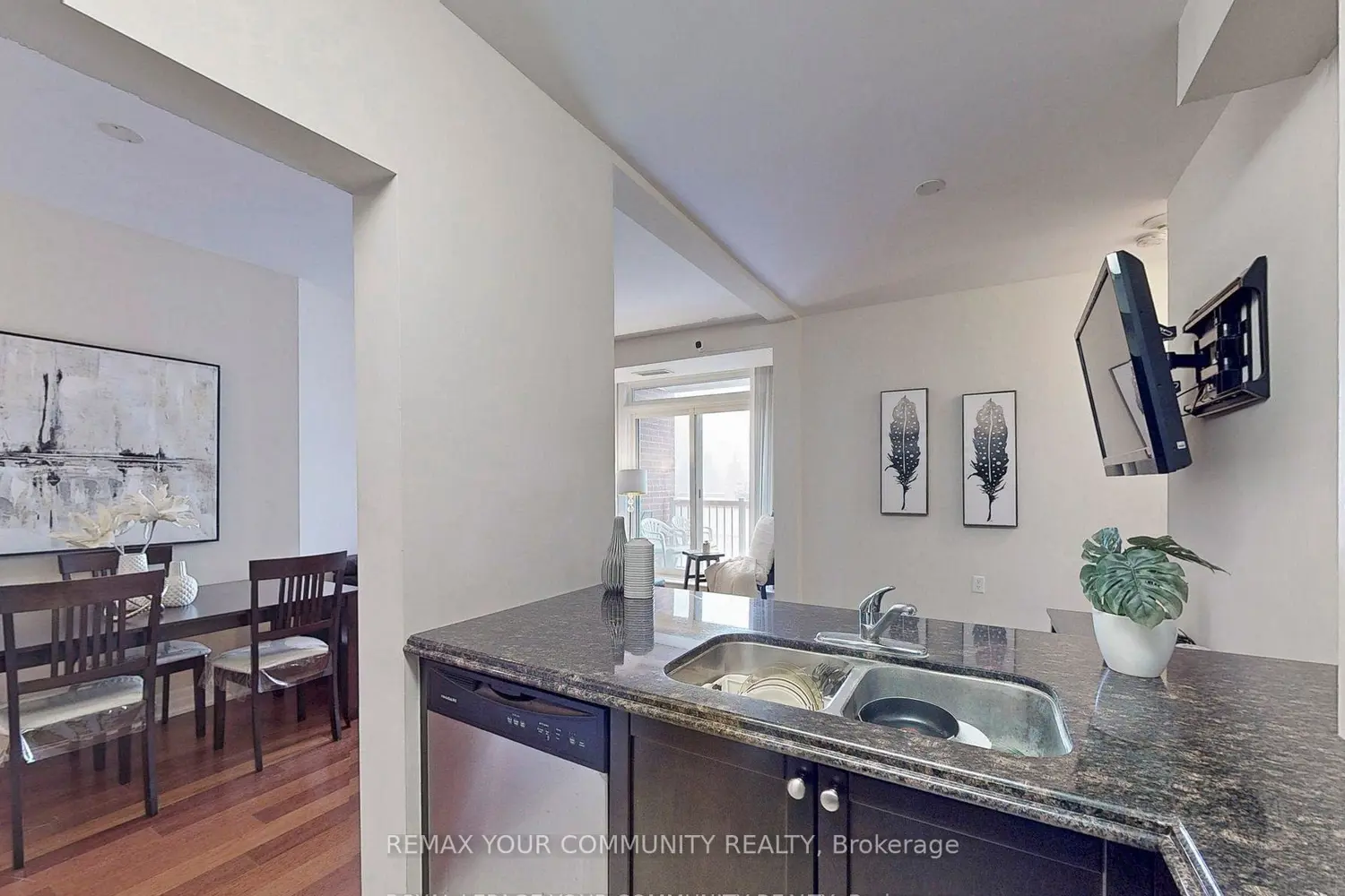 Additional image 9 of 15450 Yonge Street 205