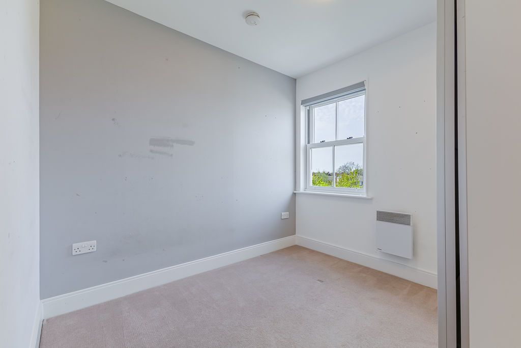 Additional image 12 of 2 bed flat for saleLewiston Close, Worcester Park KT4