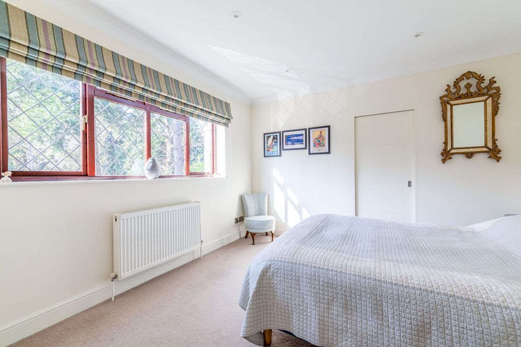 Additional image 26 of 5 bed detached house for salePyrford, Surrey GU22