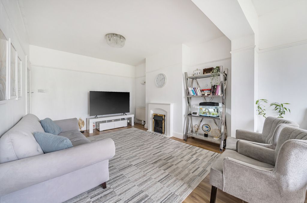 Additional image 4 of 3 bed semi-detached house for saleWinchester Road, Upper Shirley, Southampton, Hampshire SO16