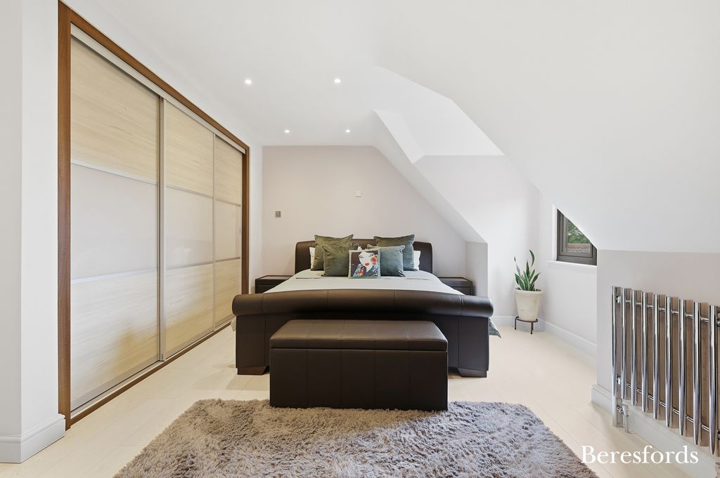 Additional image 8 of 4 bed detached house for saleLindon Road, Wickford SS11