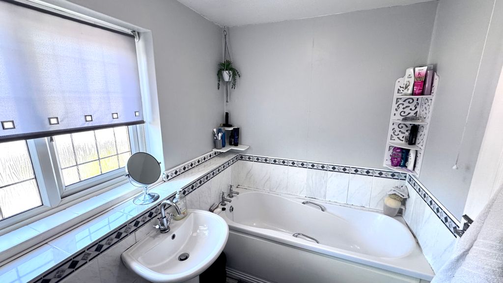 Additional image 14 of 3 bed town house for saleMelrose Road, Coalville LE67