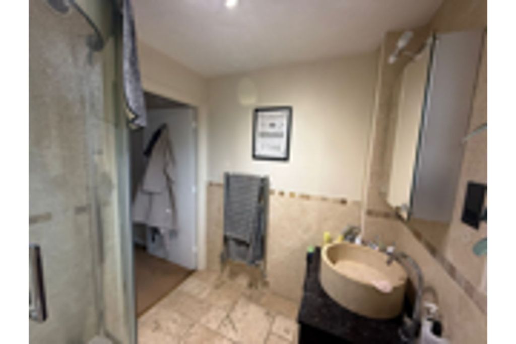 Additional image 11 of 2 bed flat for saleBrowning Drive, Wickford SS12