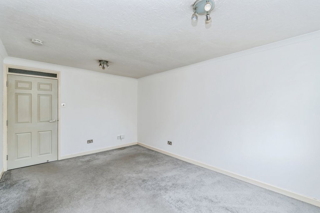 Additional image 7 of 1 bed flat for saleBrunel Road, Redbridge, Southampton SO15