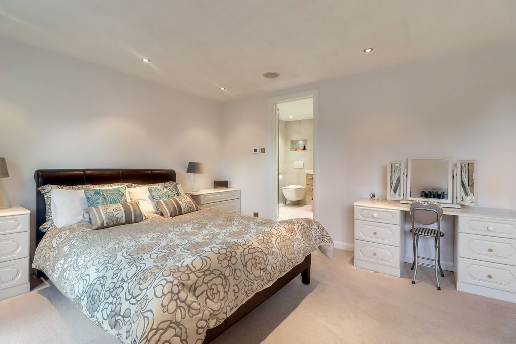 Additional image 15 of 4 bed link detached house for saleHeathpark Drive, Windlesham GU20