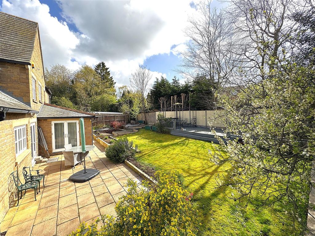 Additional image 4 of 5 bed detached house for saleRockingham Road, Cottingham, Market Harborough LE16