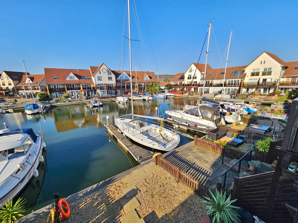 Additional image 17 of 3 bed terraced house for saleCoverack Way, Port Solent PO6