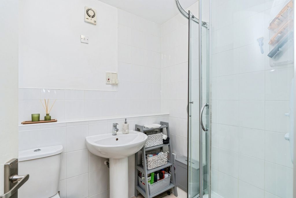 Additional image 15 of 1 bed flat for saleBrunel Road, Redbridge, Southampton SO15