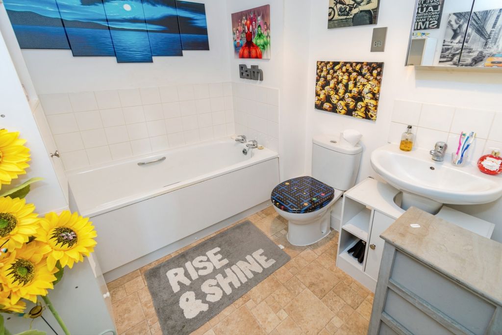 Additional image 11 of 2 bed flat for saleRiverdale Court Paynes Road, Southampton SO15