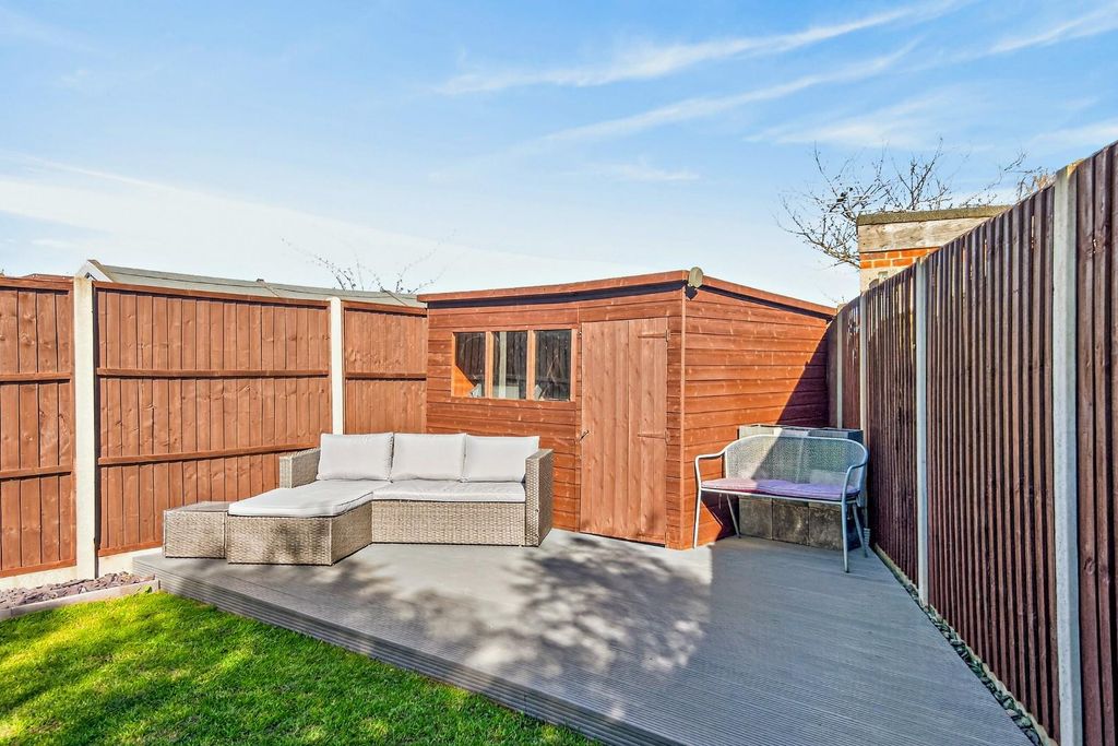 Additional image 21 of 3 bed semi-detached house for saleWindsor Drive, Ashford TW15