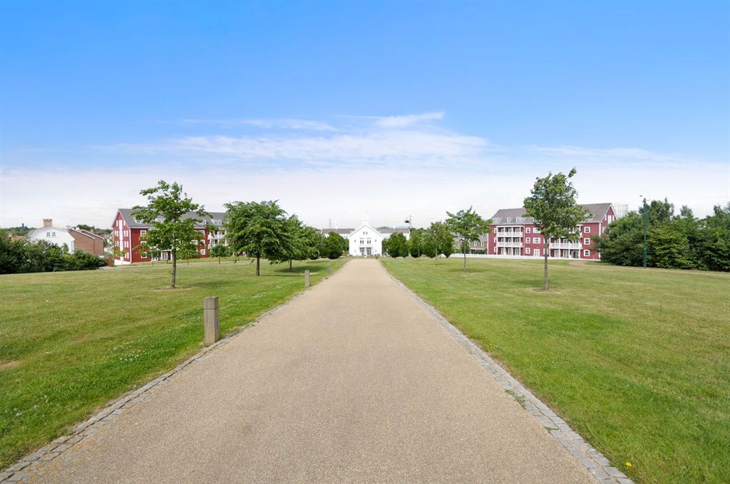Additional image 14 of 2 bed flat for salePondside Avenue, Worcester Park KT4