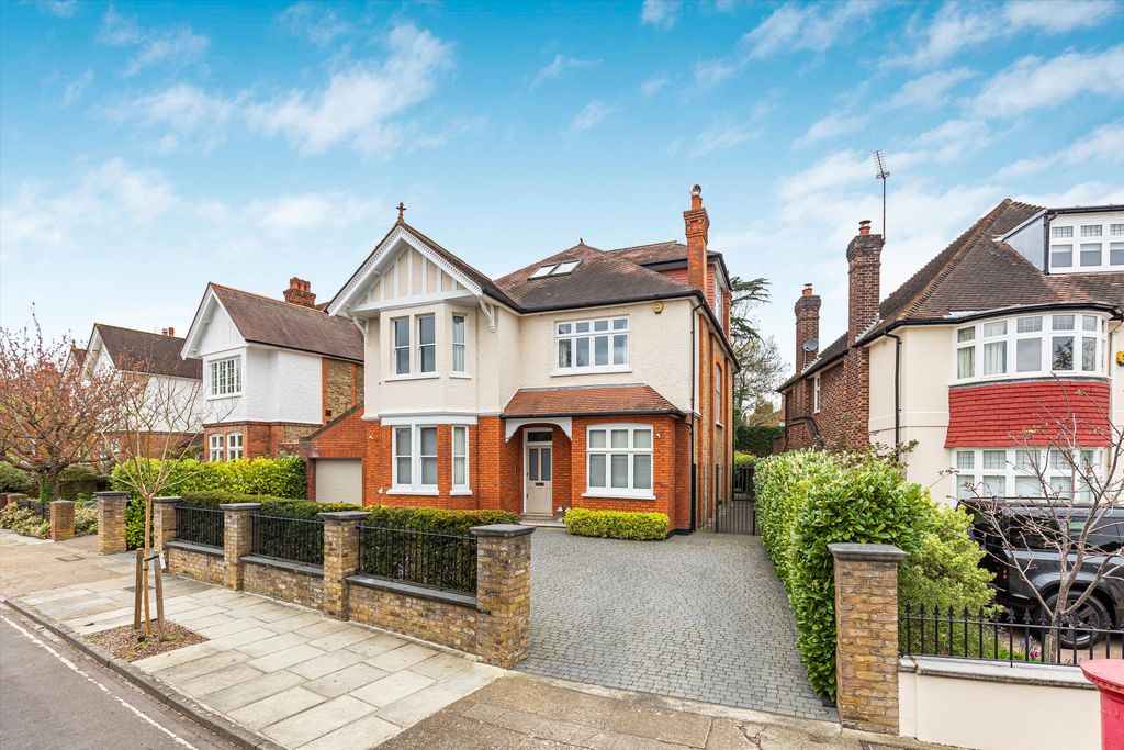 6 bed detached house for saleDenbigh Gardens, Richmond, Surrey TW10