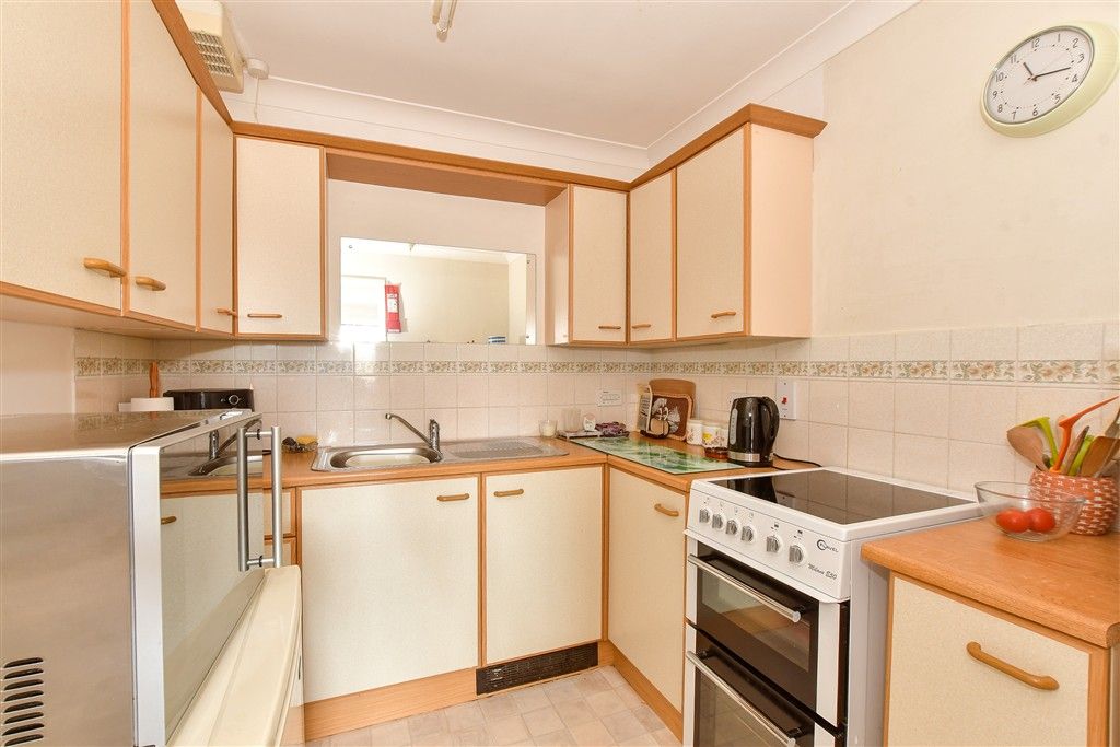 Additional image 6 of 1 bed flat for saleFairlee Road, Newport, Isle Of Wight PO30