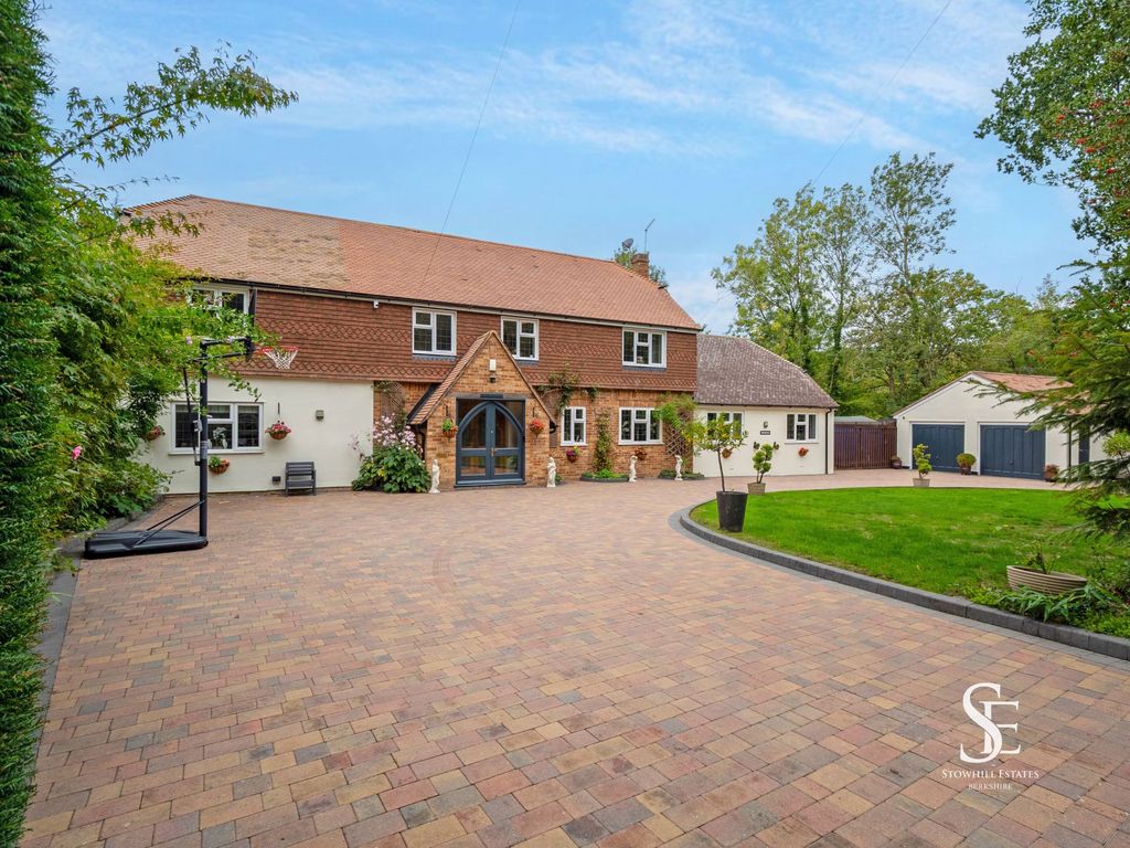 Additional image 6 of 7 bed detached house for saleThe Hatch, Windsor SL4