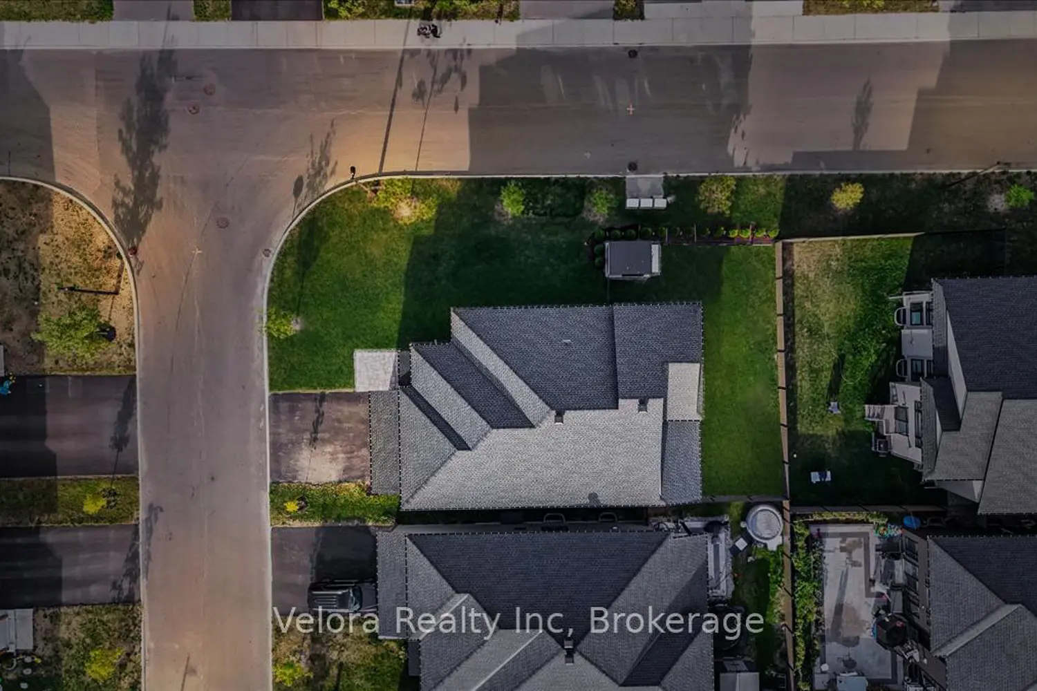 Additional image 14 of 970 Islington Way
