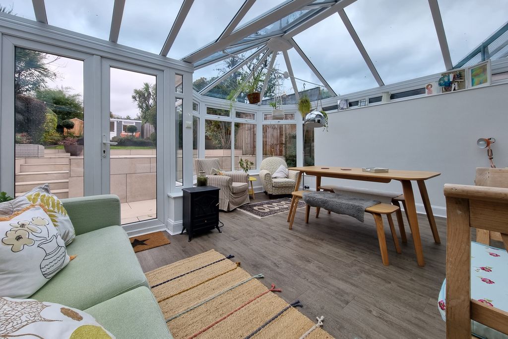 Additional image 9 of 4 bed semi-detached house for saleDrayton, Hampshire PO6