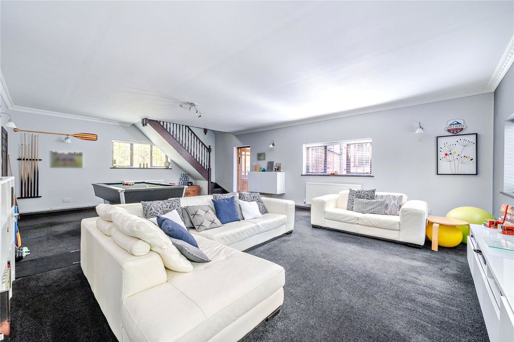 Additional image 11 of 5 bed detached house for saleRoundabout Lane, Winnersh, Wokingham RG41