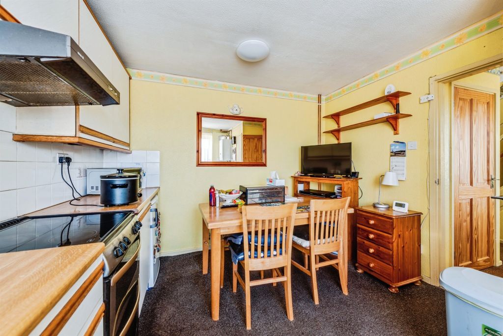 Additional image 6 of 3 bed maisonette for saleLowell Place, Witney OX28